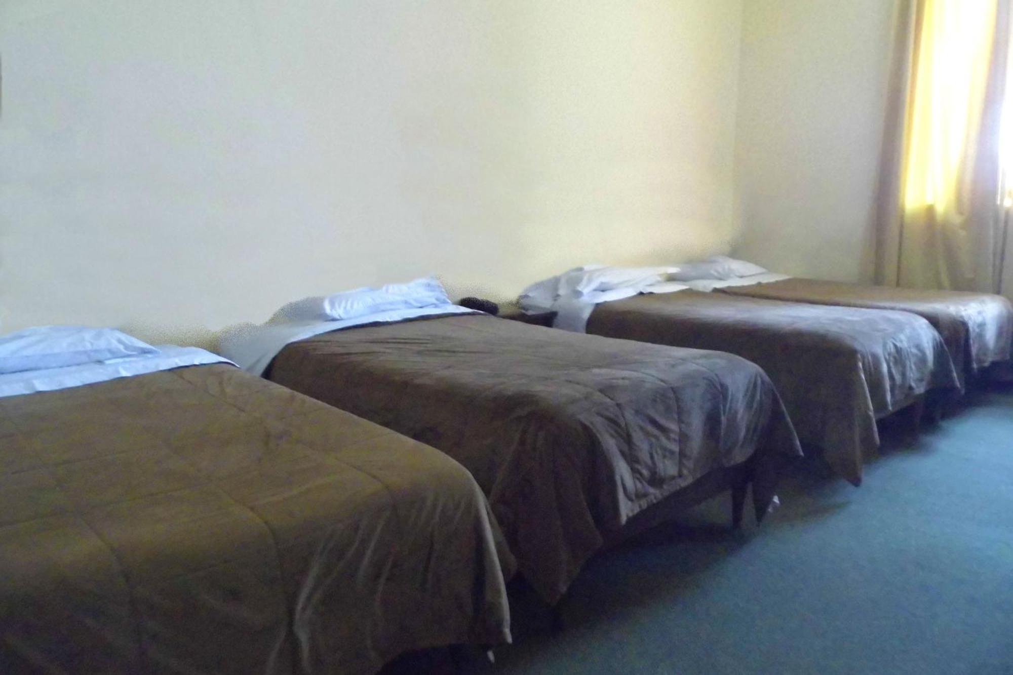 Bed and Breakfast Don Alejandro Trujillo Esterno foto